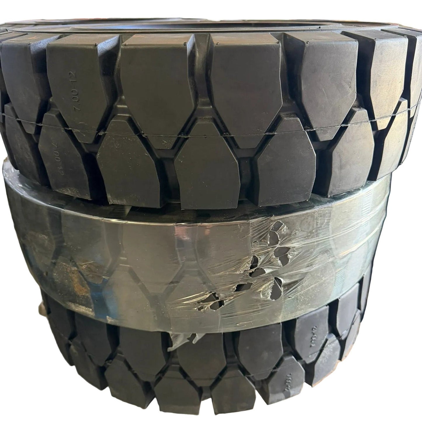 Labadi Tyres Heavy-Duty Truck Tyres with Tread Design for Enhanced Traction and Stability