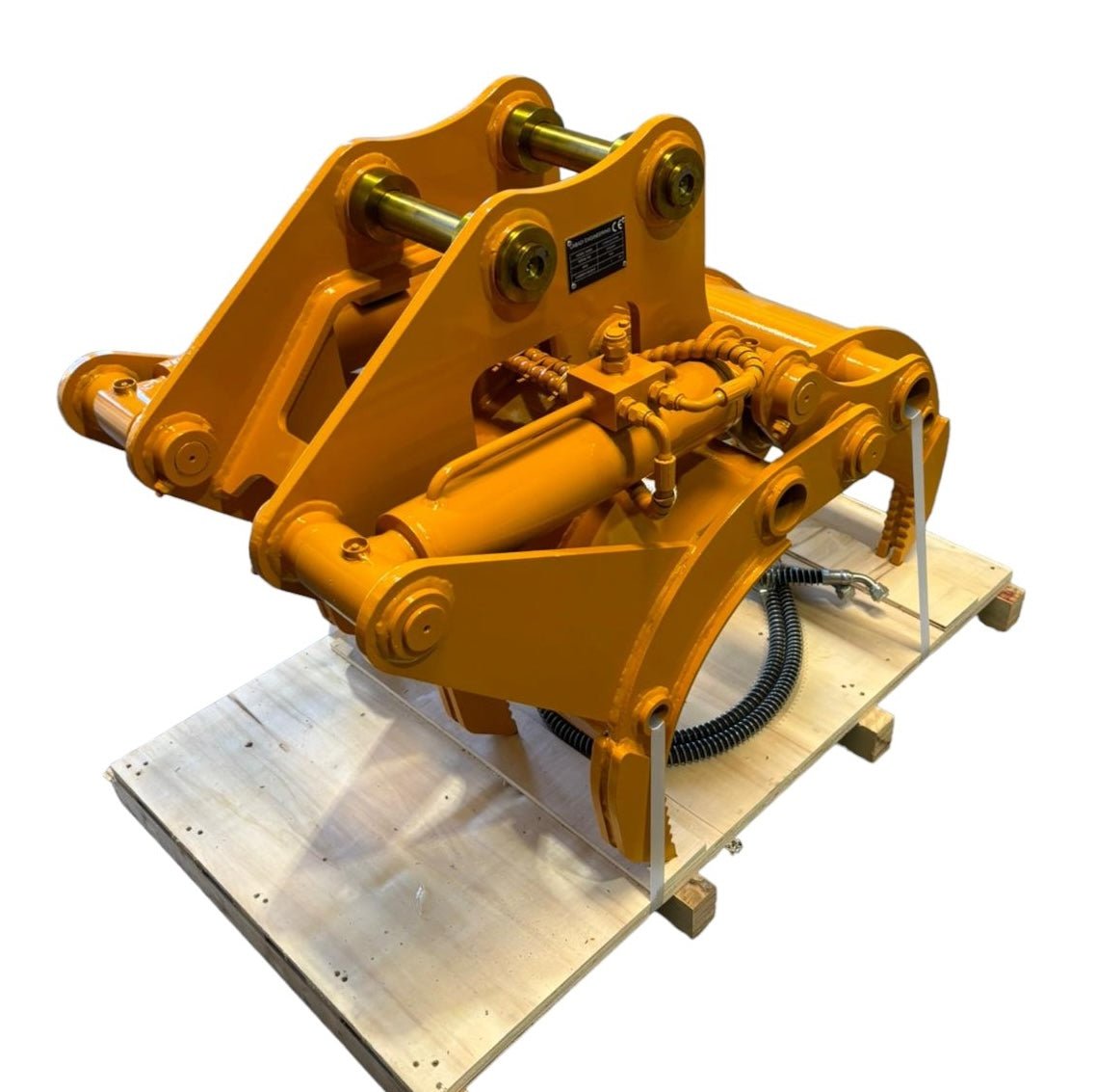 Labadi Engineering Hydraulic Grab Excavator Attachment for Efficient Material Handling