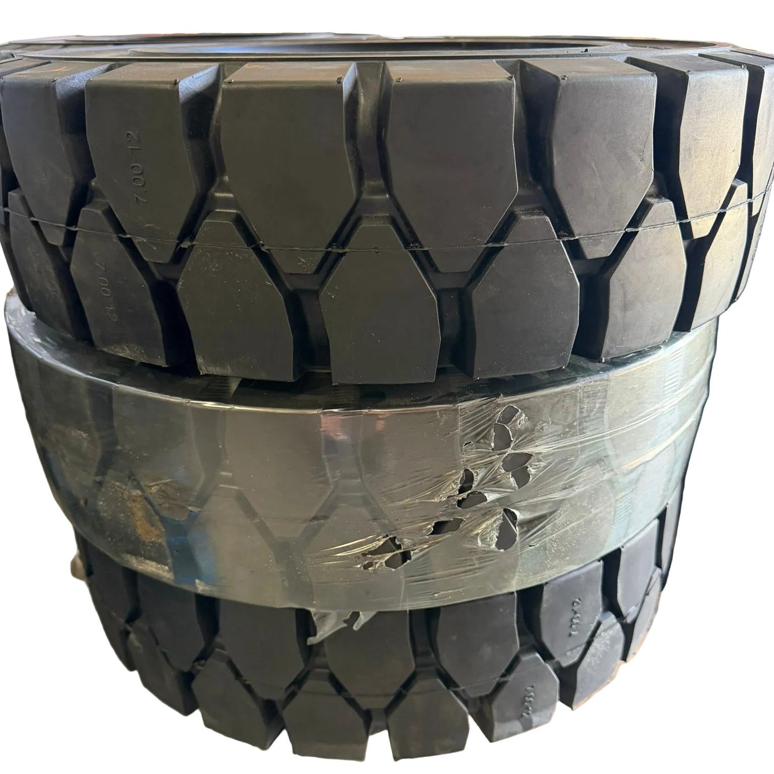 Labadi Tyres Heavy-Duty Truck Tyres with Tread Design for Enhanced Traction and Stability